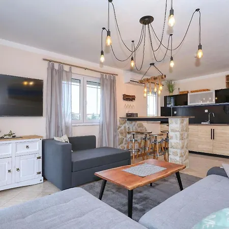 3 Zaton Modern Und Stilvoll Eingerichtet In Strandnaehe * Zaton (Zadar)