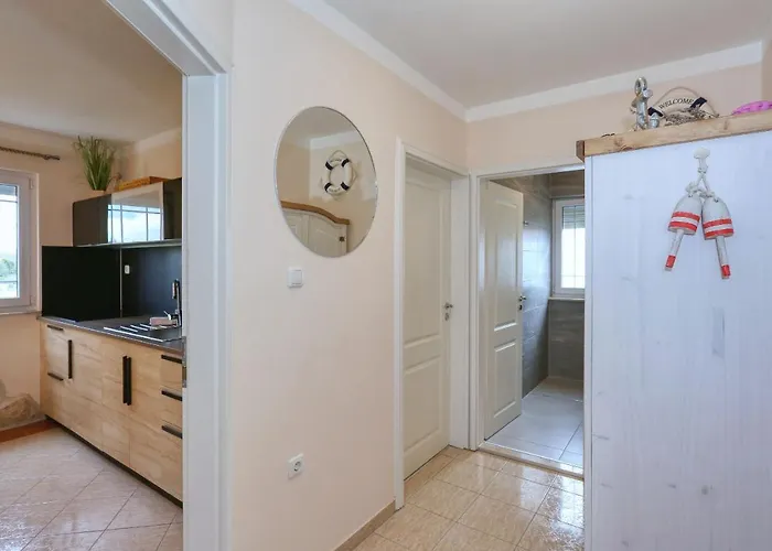 3 Modern Und Stilvoll Eingerichtet In Strandnaehe Apartman